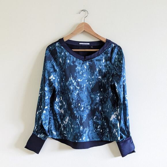 Tahari Navy Teal Cream Pattern Long Sleeve Blouse Top Size XS Silky Material - Picture 1 of 6